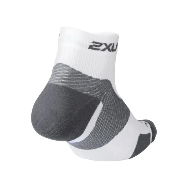 2XU - Vectr Light Cushion 1/4 Crew Socks