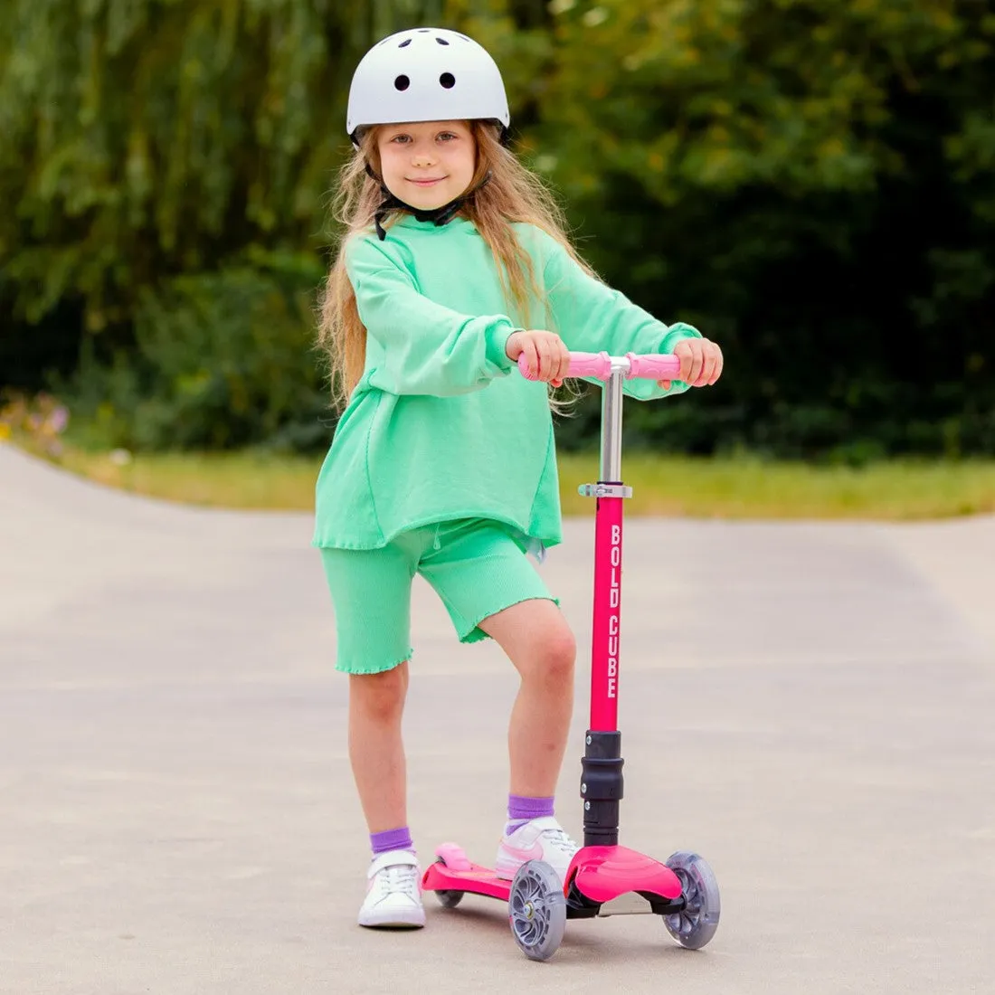 BOLD CUBE Teeny Fold 3 Wheel Scooters - Assortierte Farben