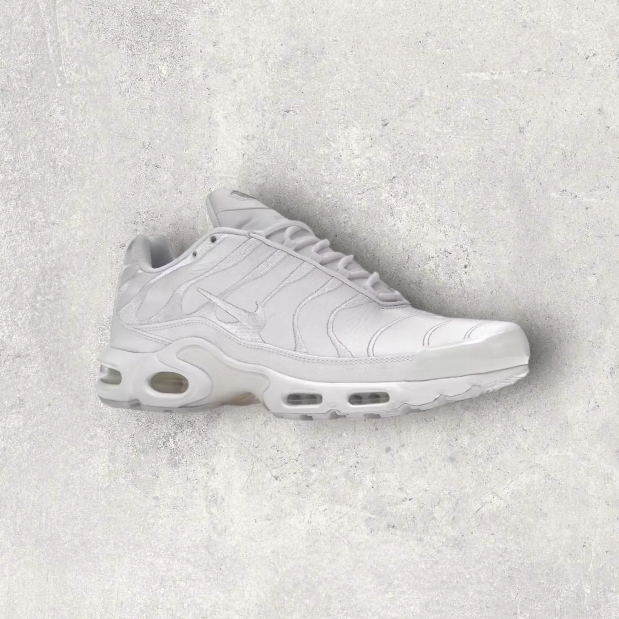 NIKE AIR MAX PLUS TN - WHITE LEATHER