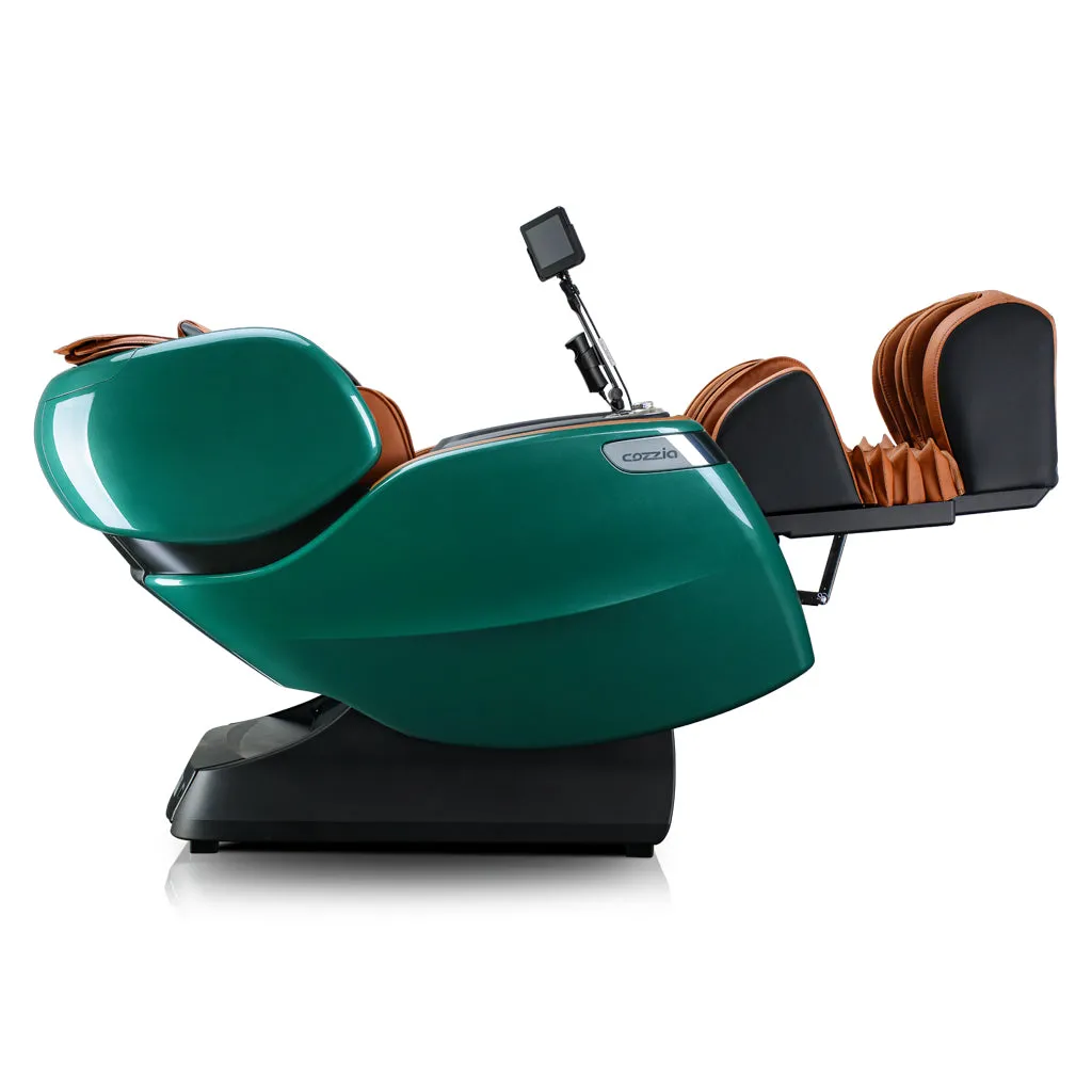 Qi™ XE Pro Massage Chair in Black