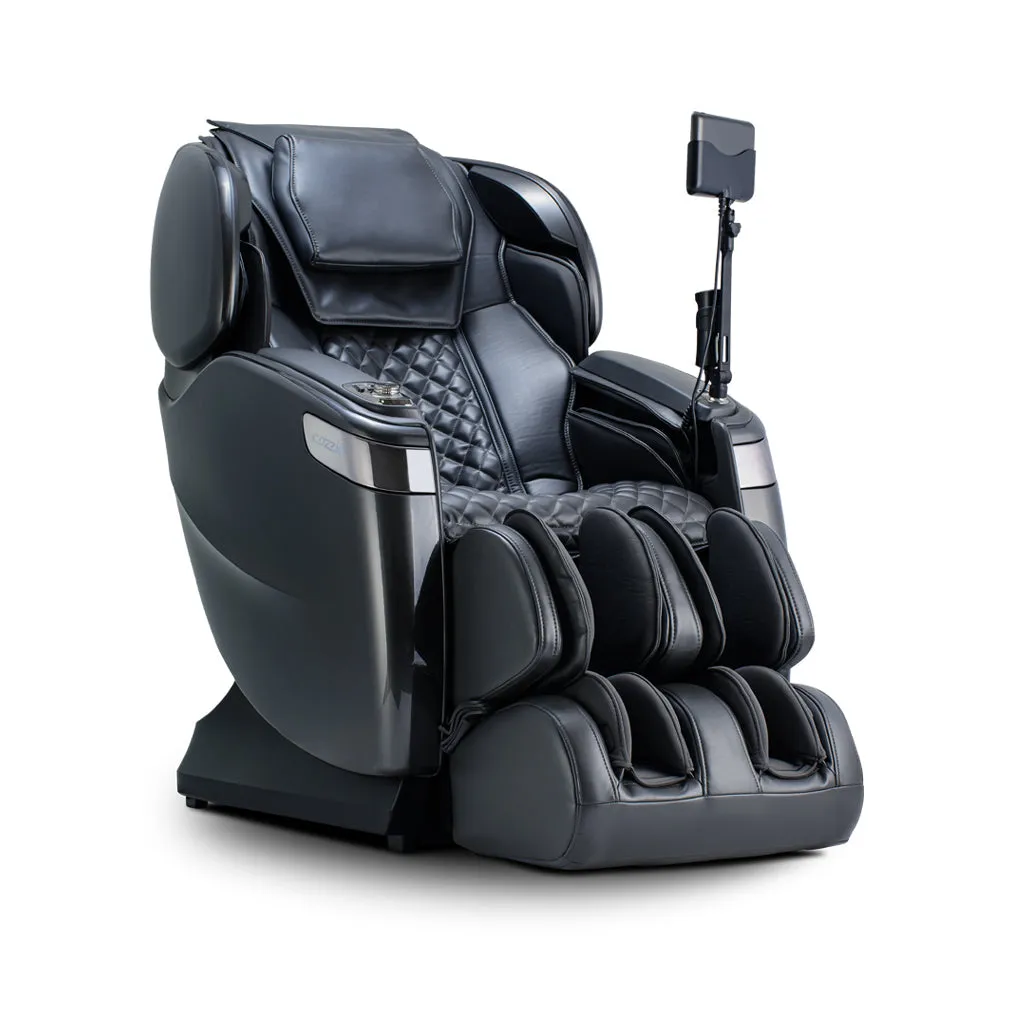 Qi™ XE Pro Massage Chair in Black