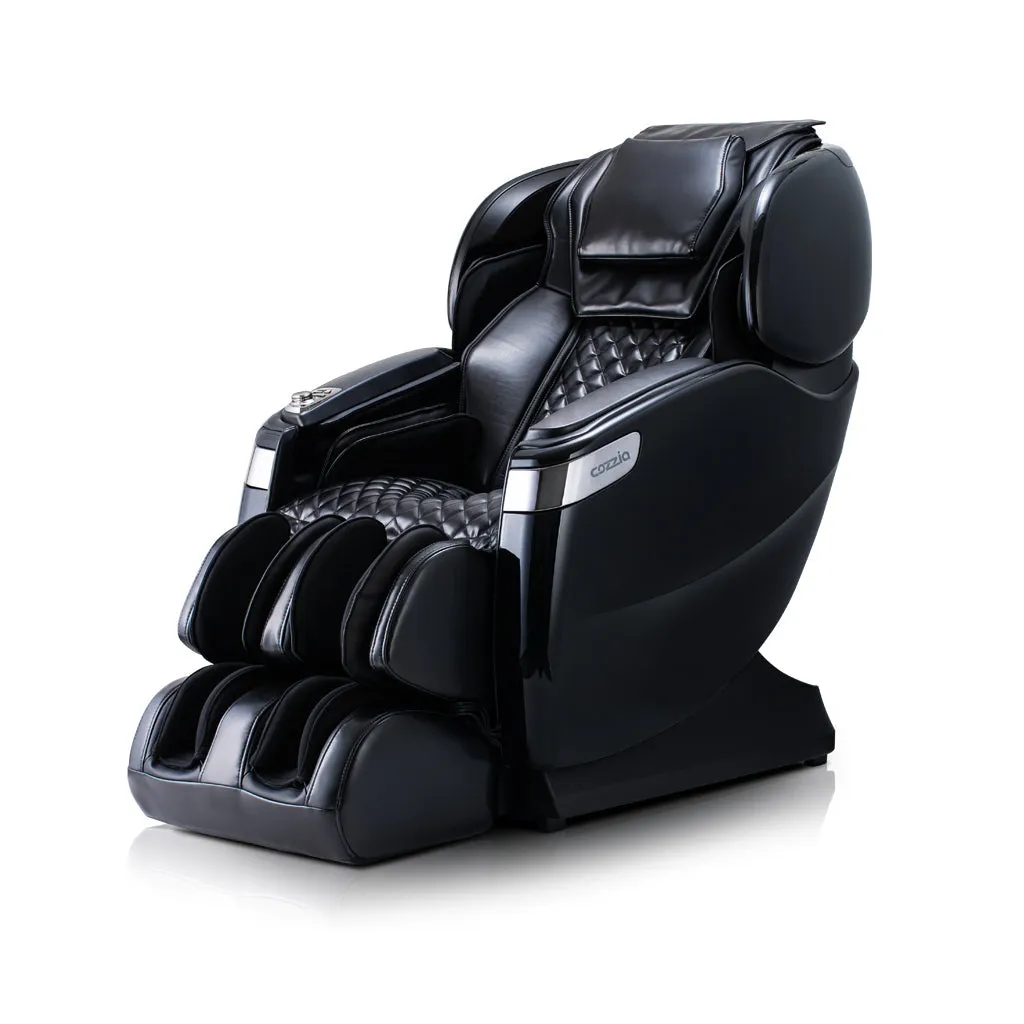 Qi™ XE Pro Massage Chair in Black