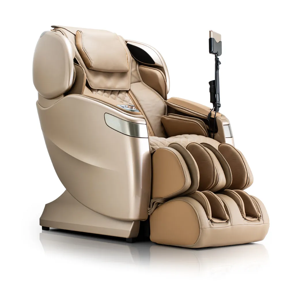 Qi™ XE Pro Massage Chair in Black