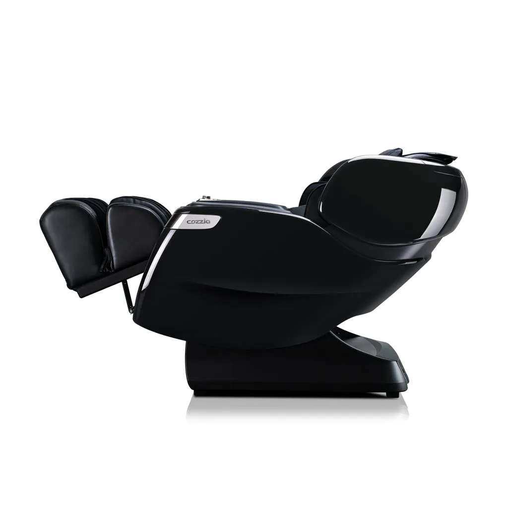 Qi™ XE Pro Massage Chair in Black