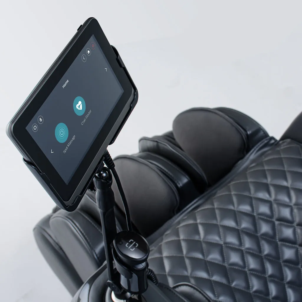 Qi™ XE Pro Massage Chair in Black