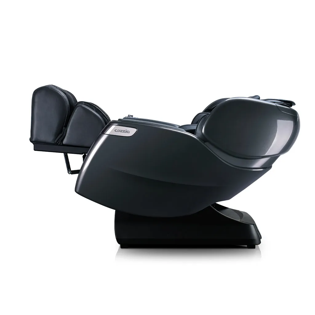 Qi™ XE Pro Massage Chair in Black