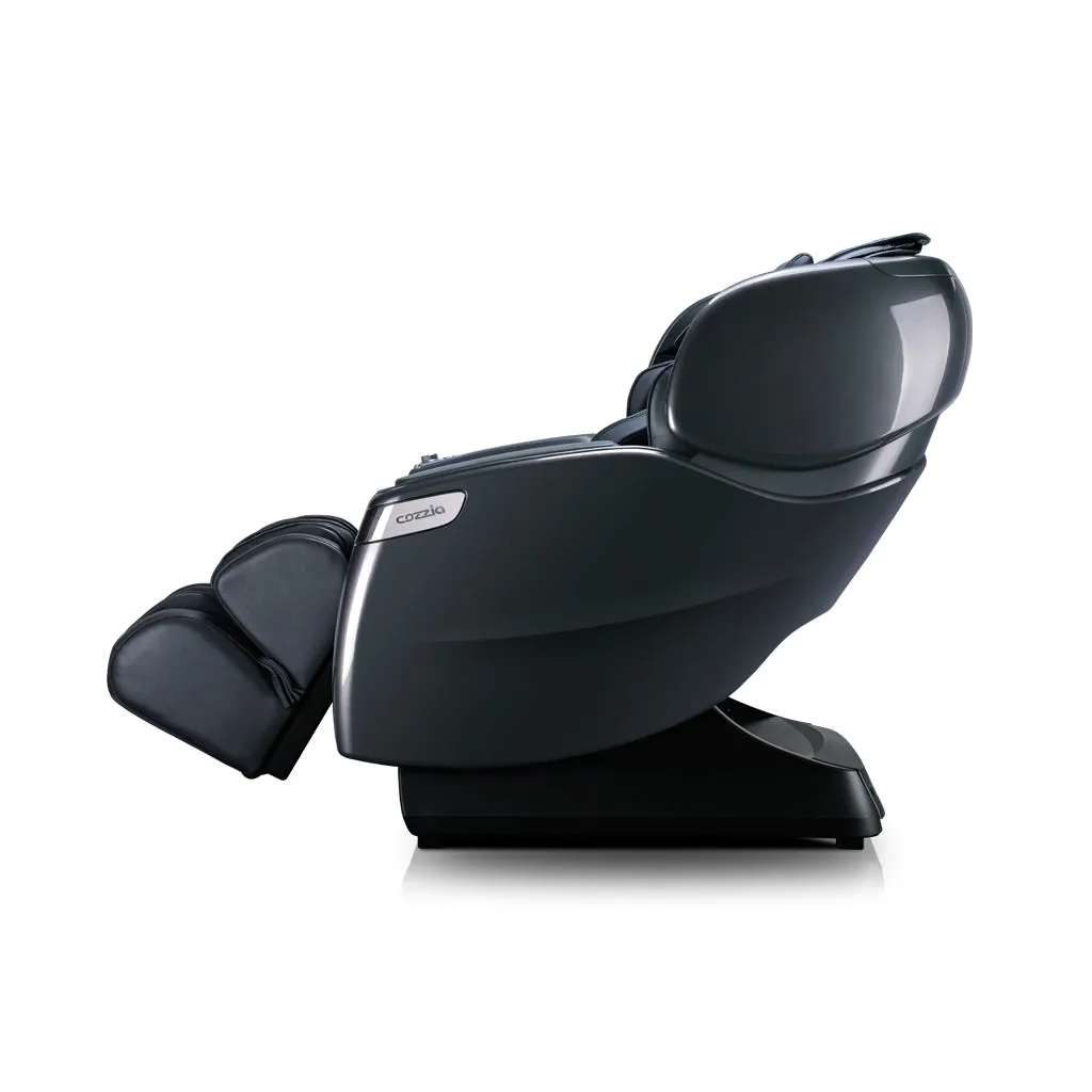 Qi™ XE Pro Massage Chair in Black