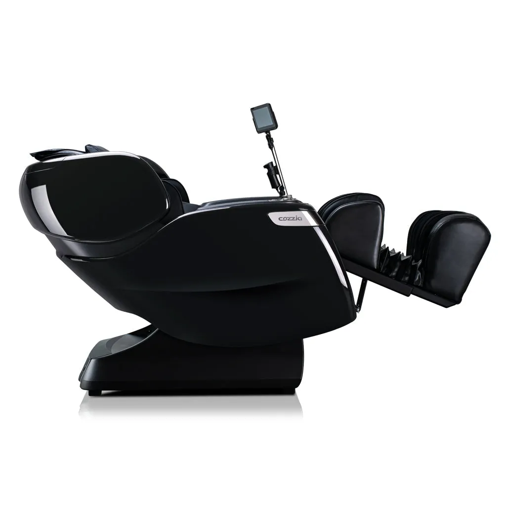 Qi™ XE Pro Massage Chair in Black